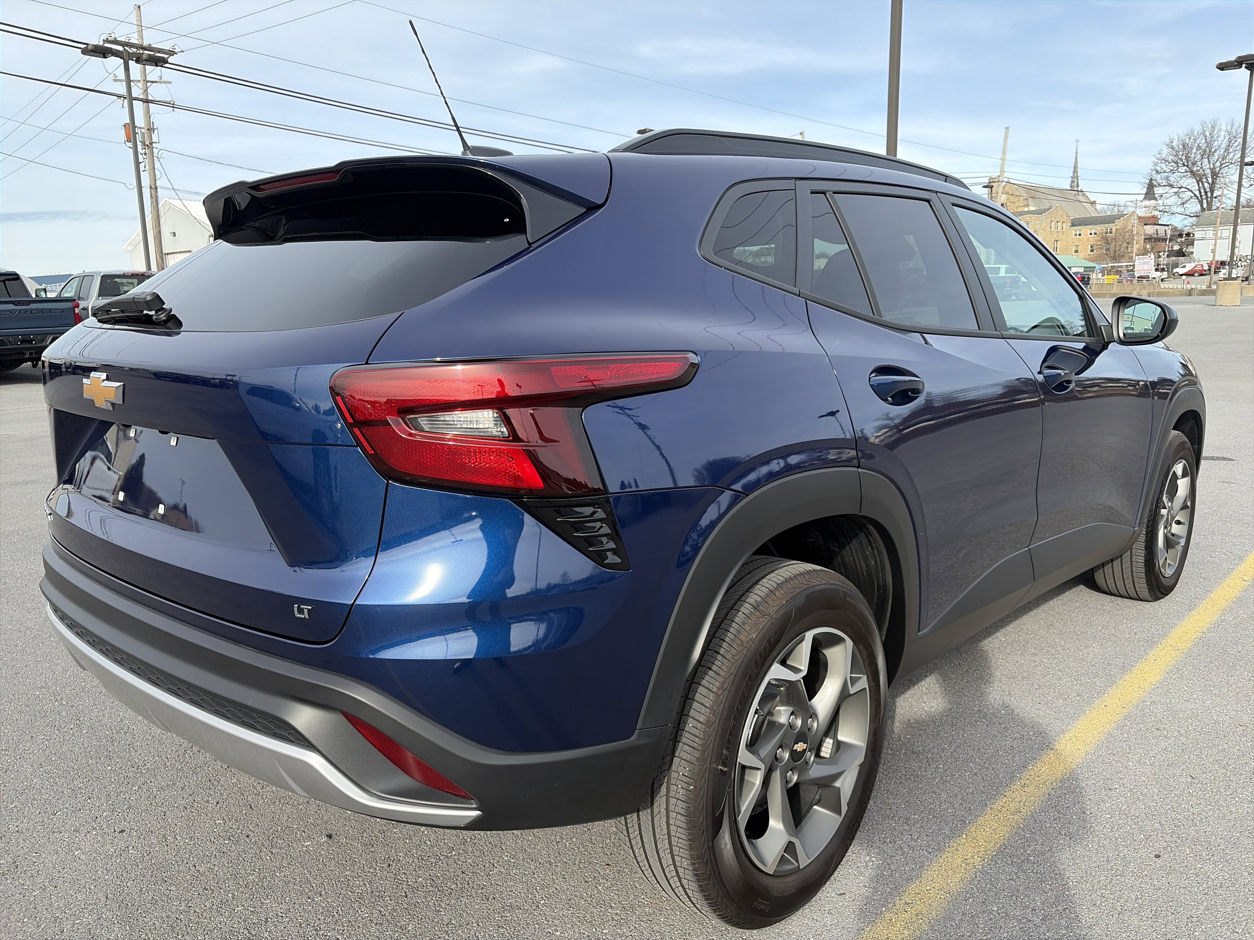 Used 2024 Chevrolet Trax LT w/ Driver Confidence Package video 3