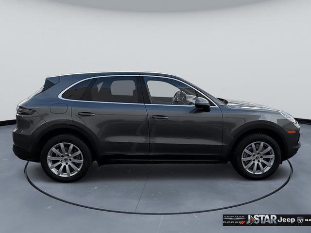 Used 2021 Porsche Cayenne image 4