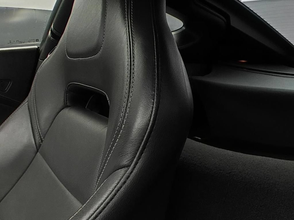 Used 2019 Chevrolet Corvette Z06 RWD image 9
