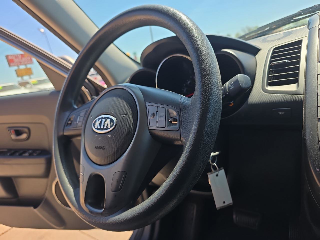 Used 2011 Kia Soul + w/ Audio Pkg image 13