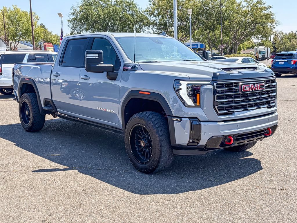 Used 2025 GMC Sierra 2500 AT4 w/ AT4 Premium Plus Package AWD/4WD image 5