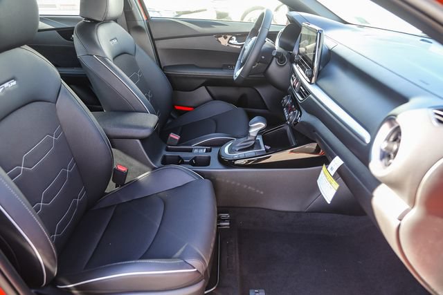 New 2024 Kia Forte GT-Line w/ GT-Line Premium Package FWD image 20