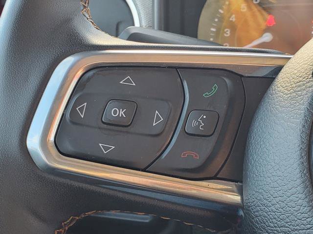 Used 2024 Jeep Wrangler Sahara image 11