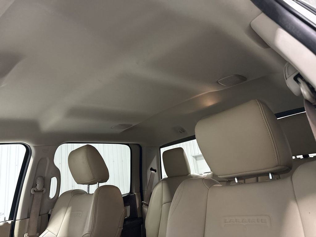 Used 2014 RAM 3500 Laramie RWD image 19