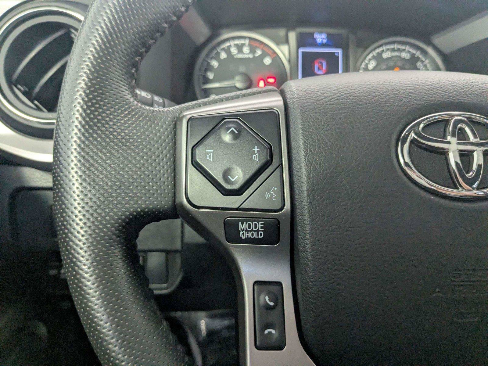 Certified 2022 Toyota Tacoma Limited AWD/4WD image 17
