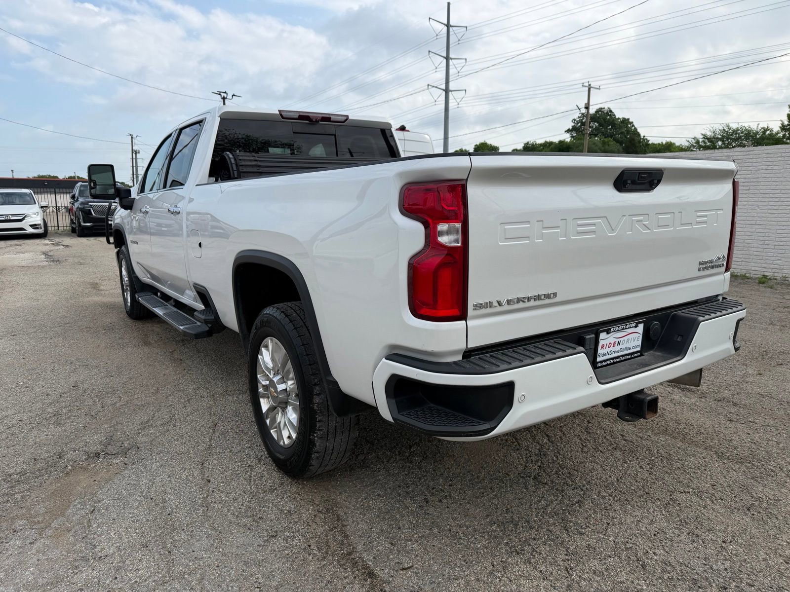 Used 2022 Chevrolet Silverado 3500 High Country w/ Z71 Off-Road Package AWD/4WD image 4