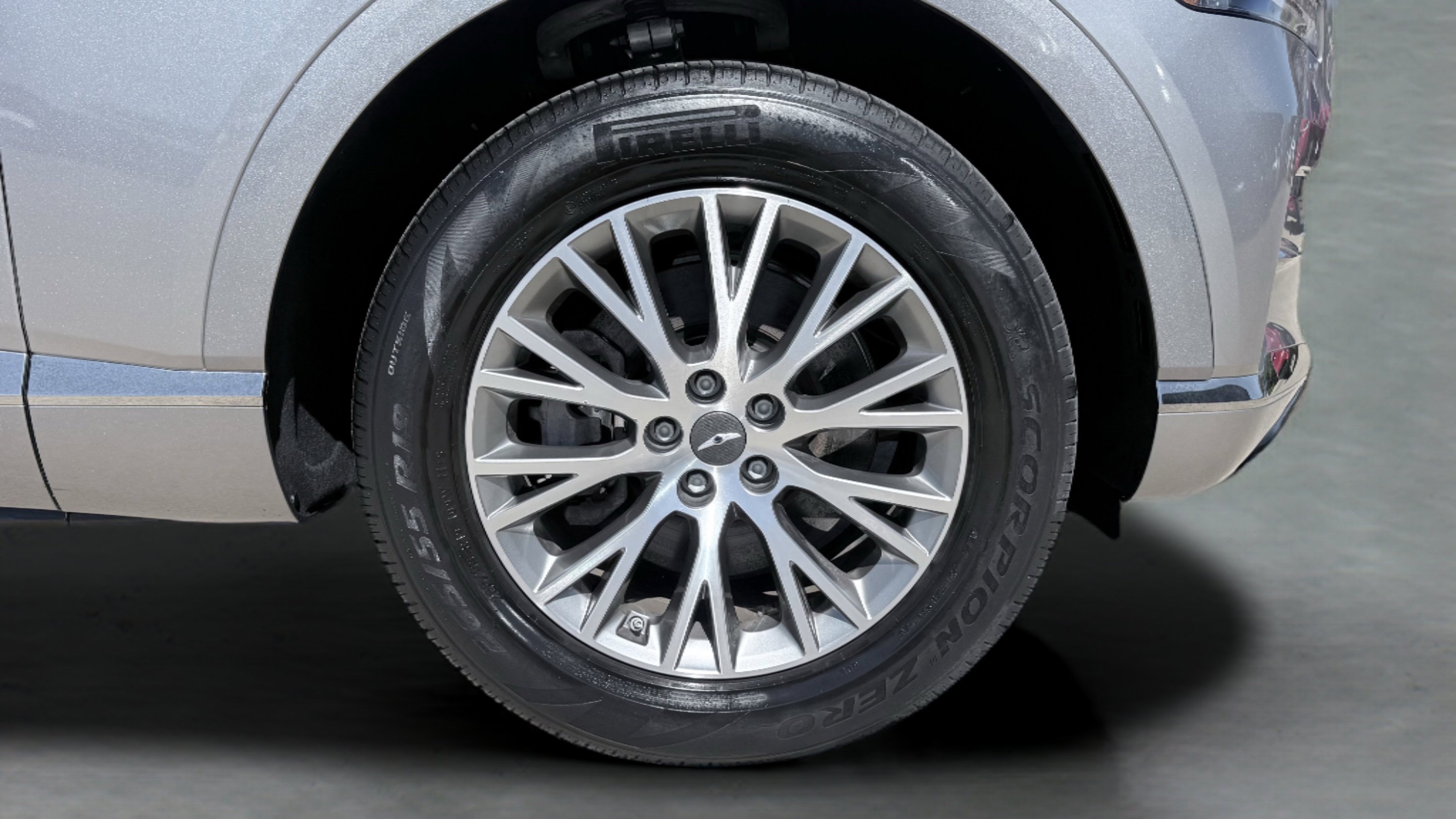 Used 2024 Genesis GV80 2.5T image 9