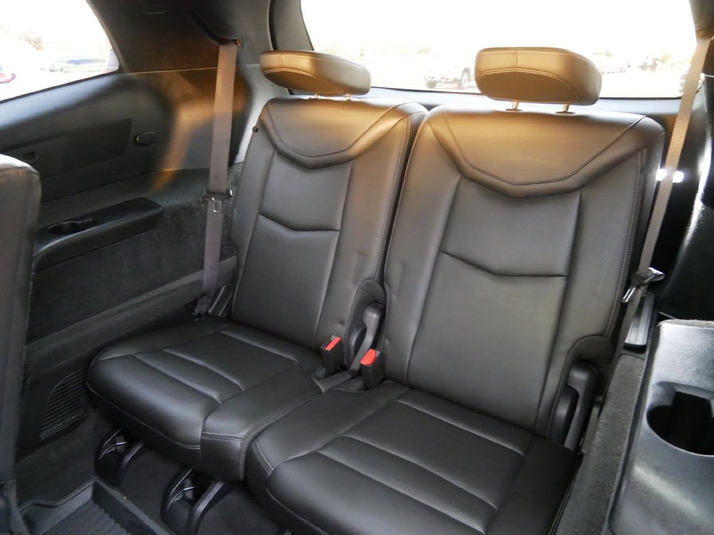Used 2020 Cadillac XT6 Premium Luxury w/ LPO, Floor Liner Package AWD/4WD image 11