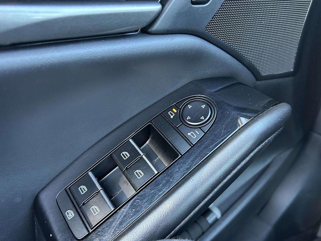 Used 2024 MAZDA MAZDA3 s image 17