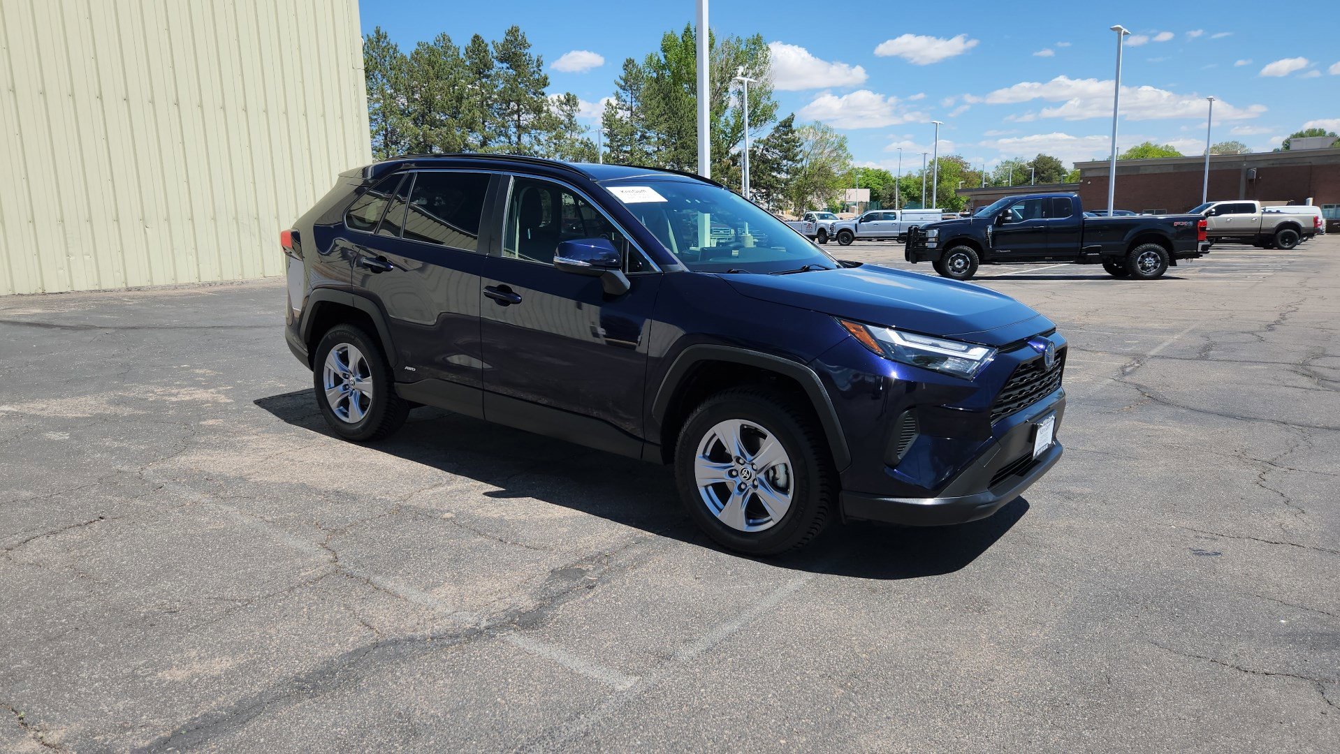 Used 2023 Toyota RAV4 XLE w/ Convenience Package AWD/4WD image 18