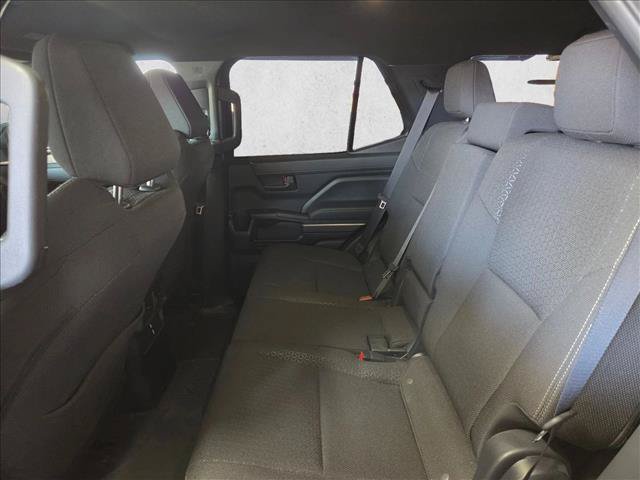 Certified 2025 Toyota 4Runner SR5 AWD/4WD image 15