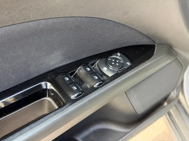 Used 2016 Ford Fusion SE FWD image 17