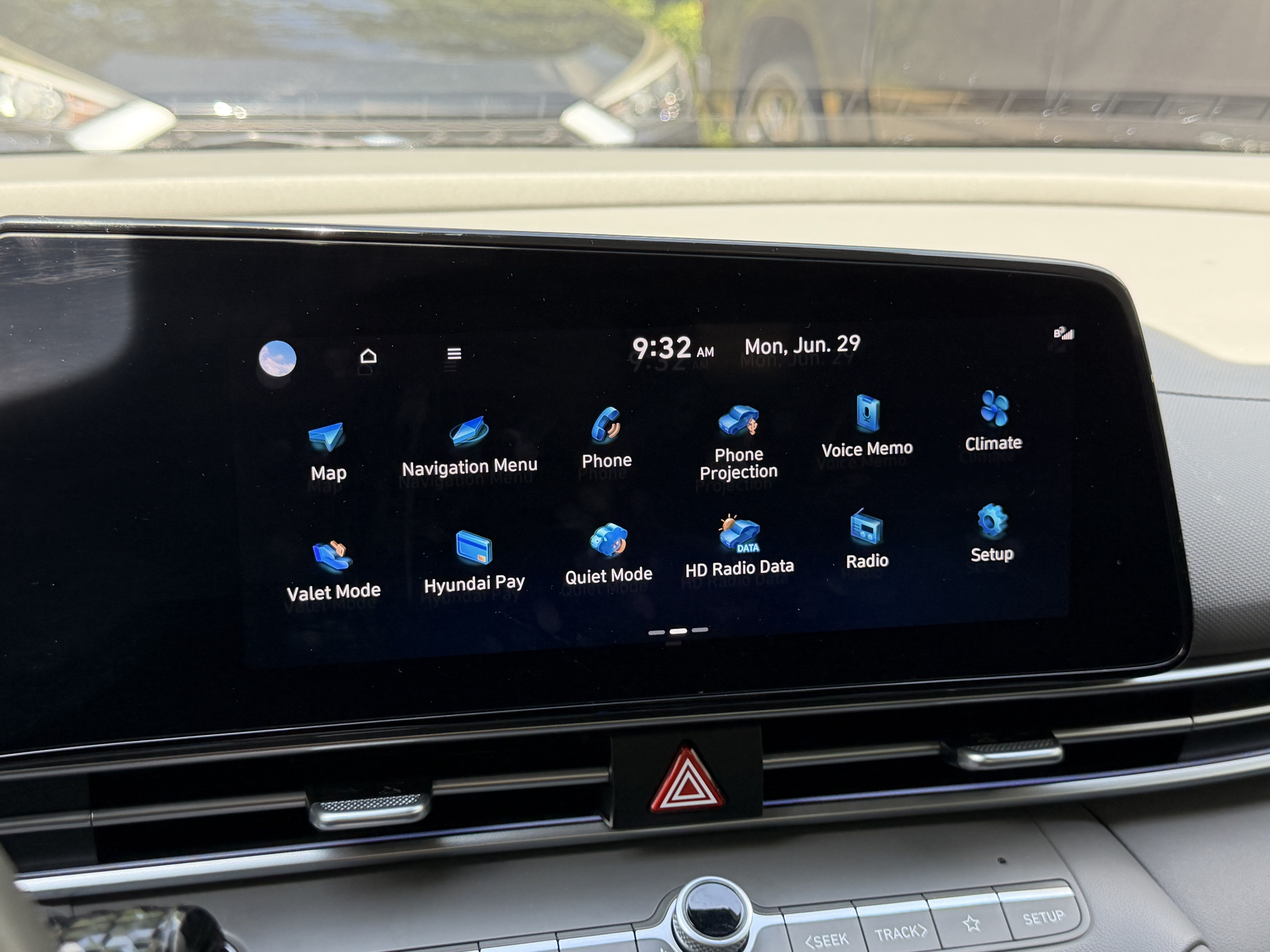 Used 2025 Hyundai Elantra SEL FWD image 16
