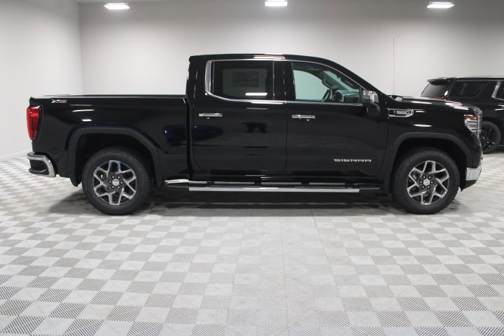 New 2026 GMC Sierra 1500 SLT w/ SLT Premium Plus Package image 13