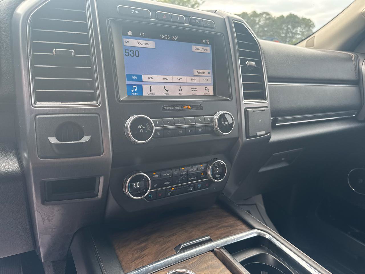 Used 2019 Ford Expedition Max Platinum RWD image 19