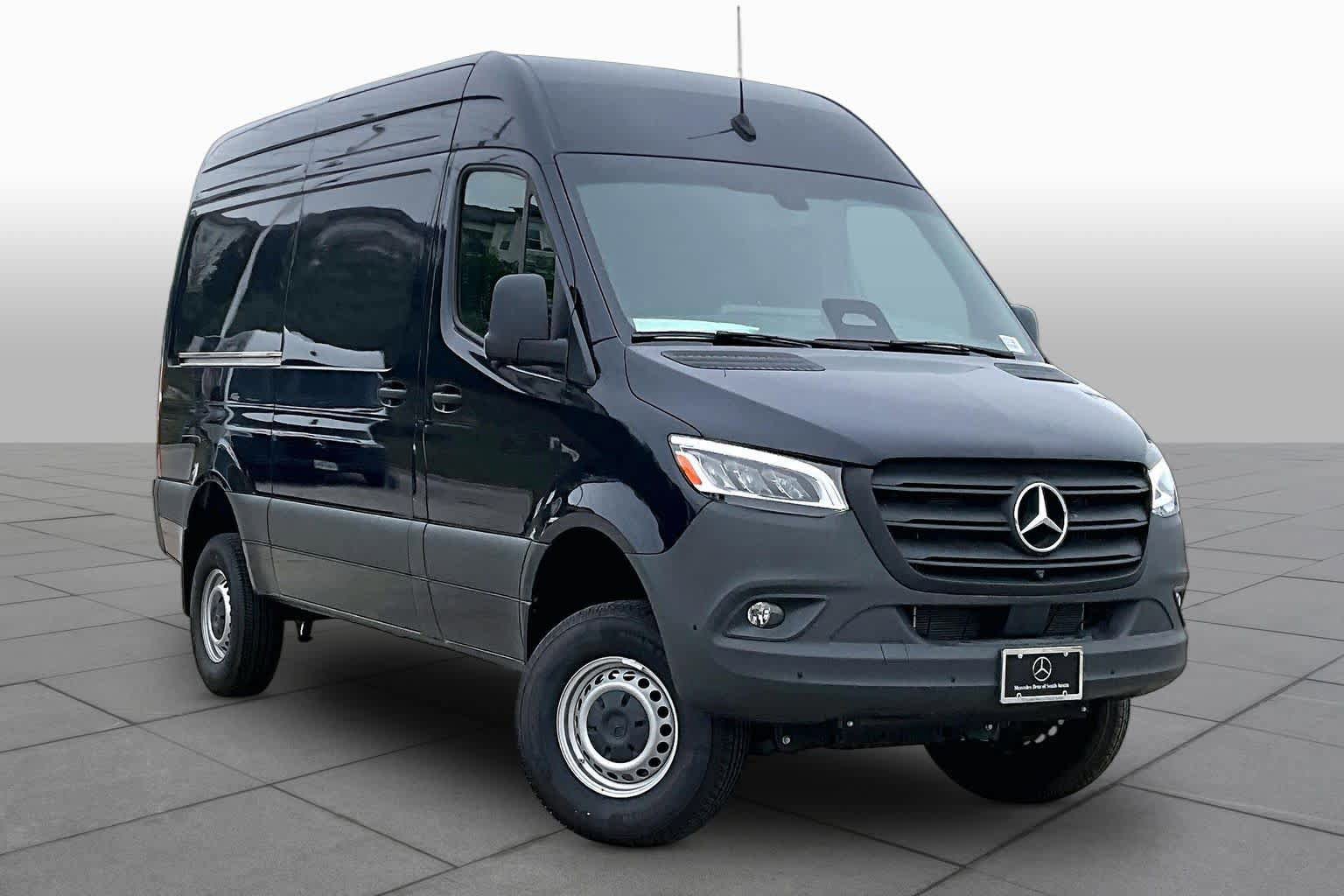 New 2025 Mercedes-Benz Sprinter 2500 image 2