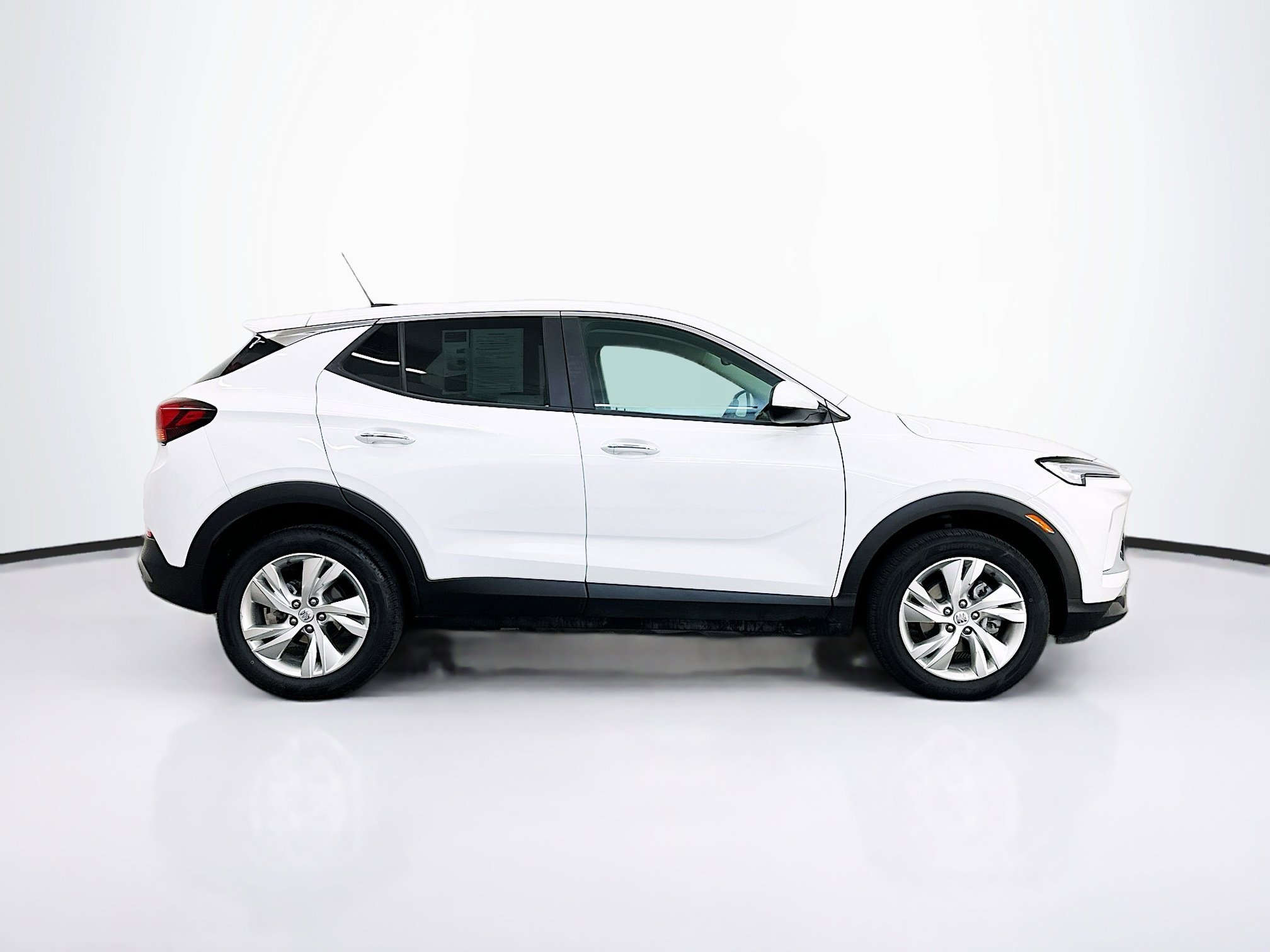 Used 2025 Buick Encore GX Preferred image 10
