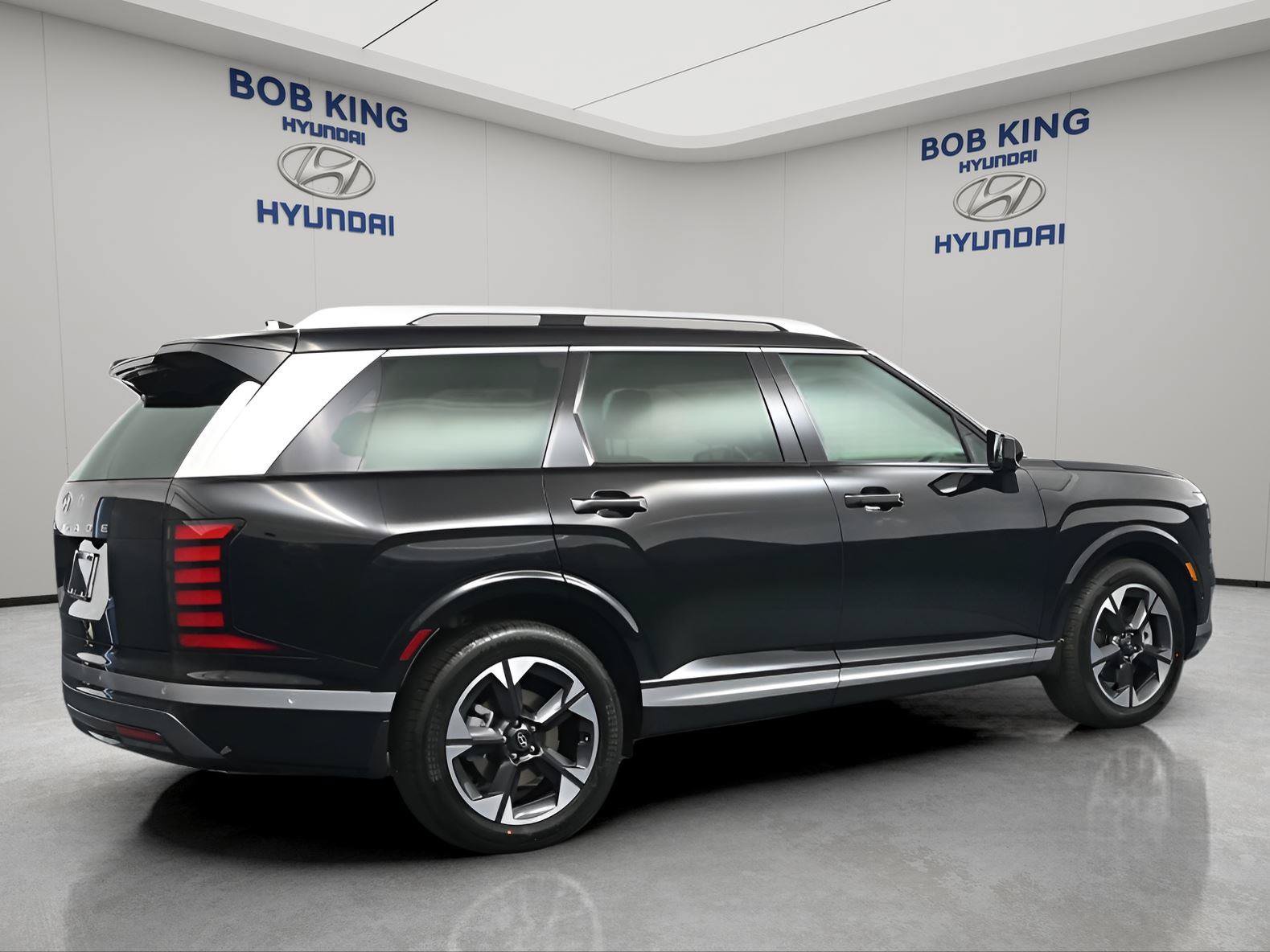New 2026 Hyundai Palisade Limited FWD image 4