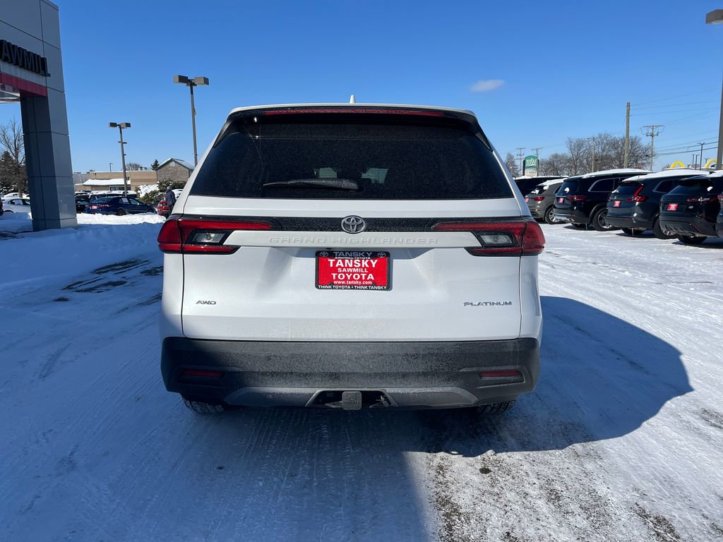Certified 2025 Toyota Grand Highlander Platinum image 4