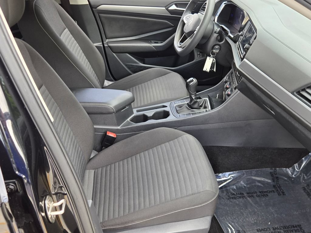 Certified 2022 Volkswagen Jetta S FWD image 17