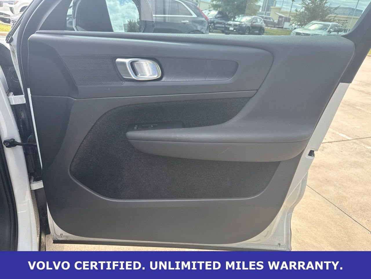 Certified 2023 Volvo C40 Recharge Core AWD/4WD image 10