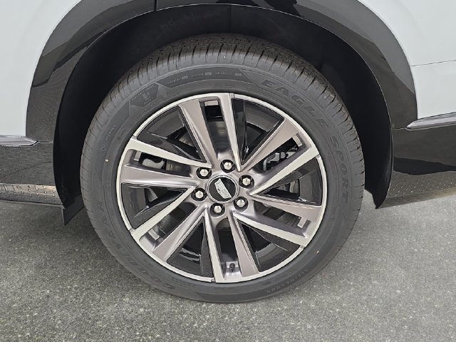 New 2027 Cadillac Vistiq Premium Luxury w/ LPO, Floor Liner Package AWD/4WD image 28