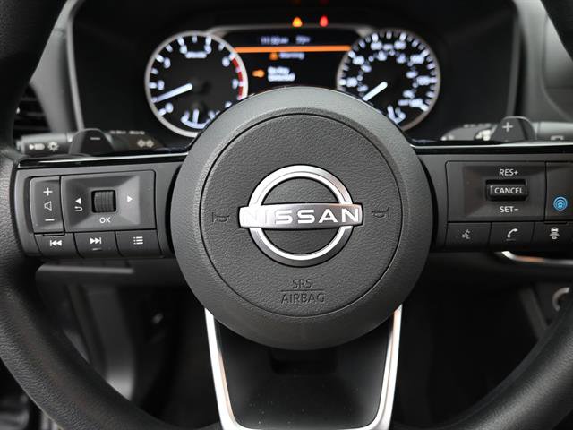 Used 2023 Nissan Rogue SV image 9