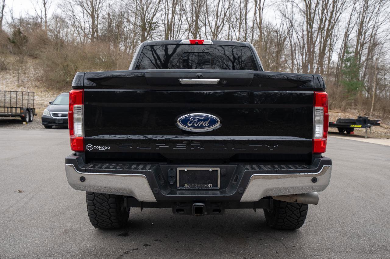 Used 2017 Ford F250 Lariat w/ Lariat Value Package image 4