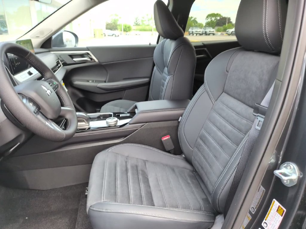 New 2026 Mitsubishi Outlander SE AWD/4WD image 24