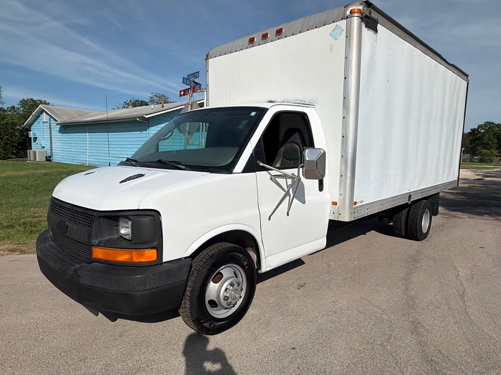 Used 2006 Chevrolet Express 3500 RWD image 3