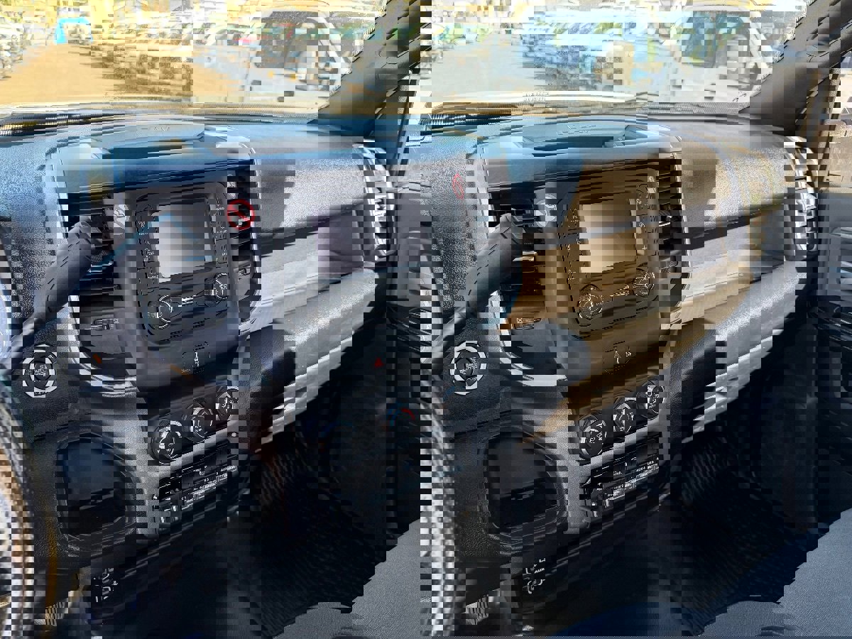 Used 2023 RAM 5500 SLT w/ Quick Order Package 2YG SLT image 21