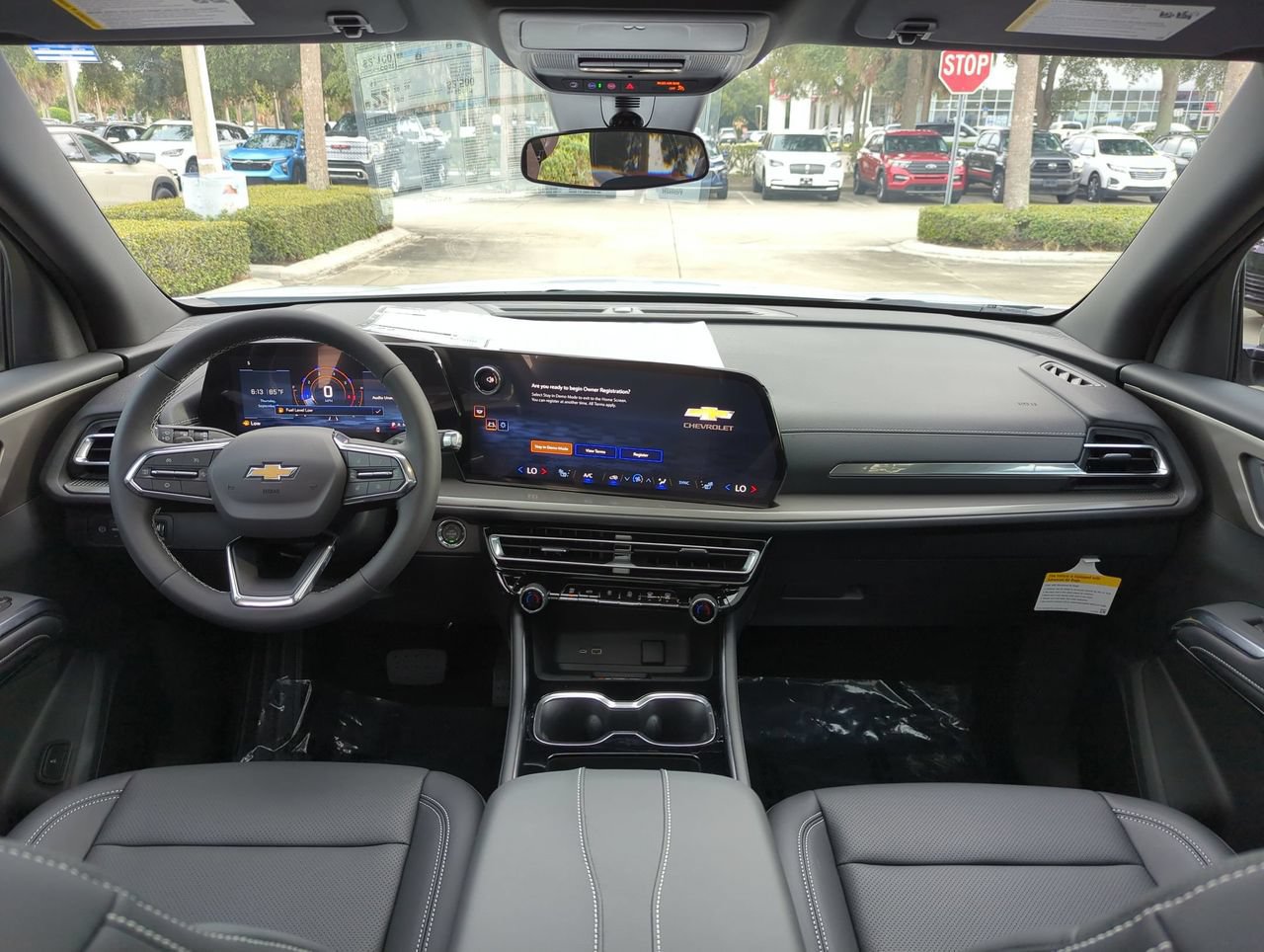 New 2027 Chevrolet Traverse LT w/ Sun and Wheel Package FWD image 20