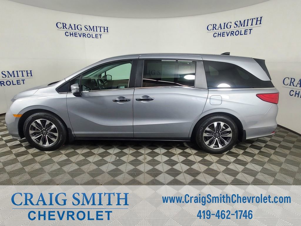 Used 2024 Honda Odyssey EX-L image 2