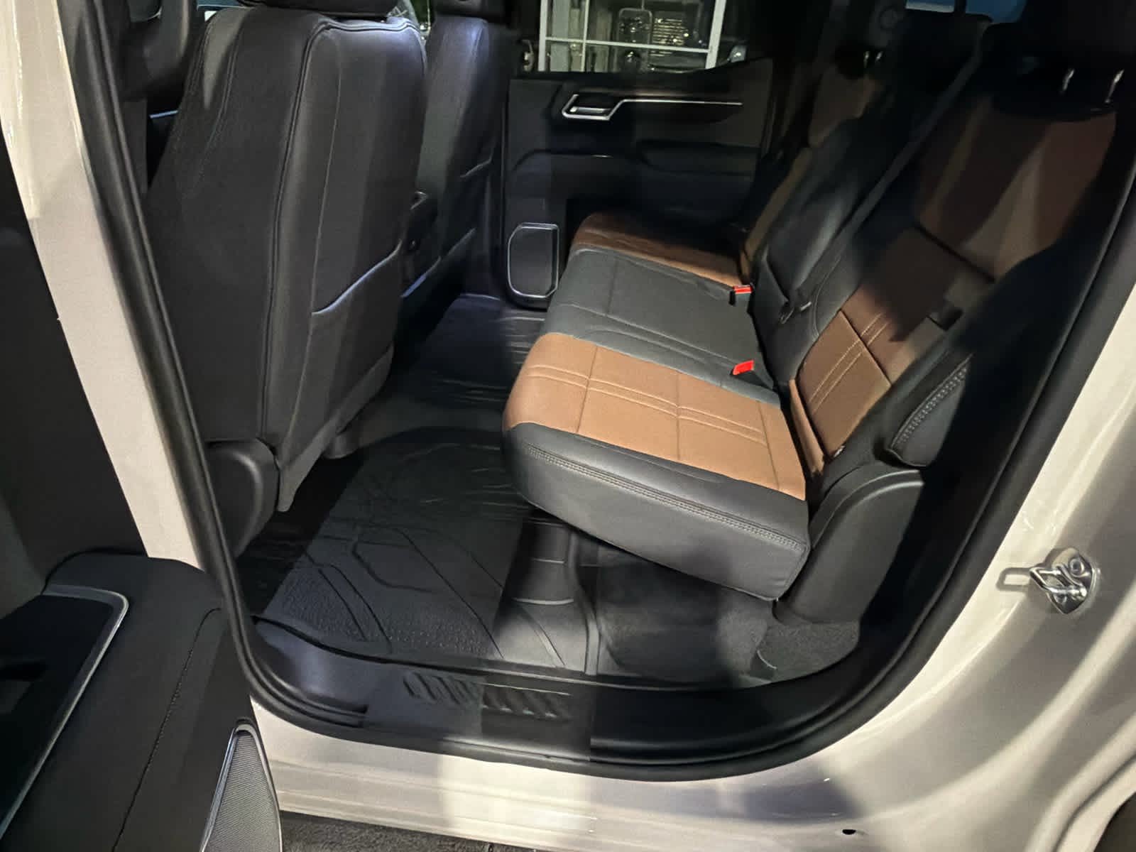 New 2026 Chevrolet Silverado 1500 High Country AWD/4WD image 22