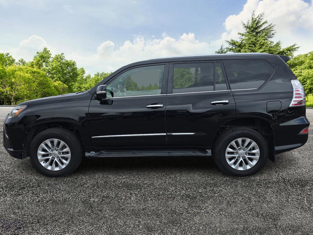 Used 2017 Lexus GX 460 image 4