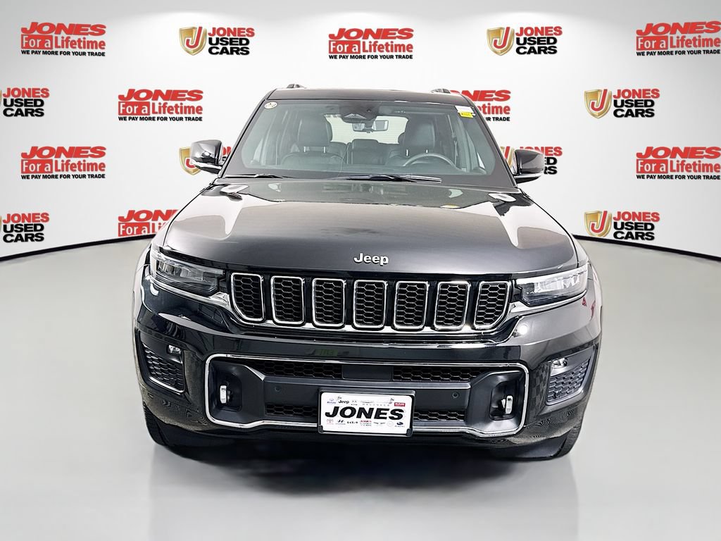Used 2023 Jeep Grand Cherokee Overland w/ Luxury Tech Group IV AWD/4WD image 15