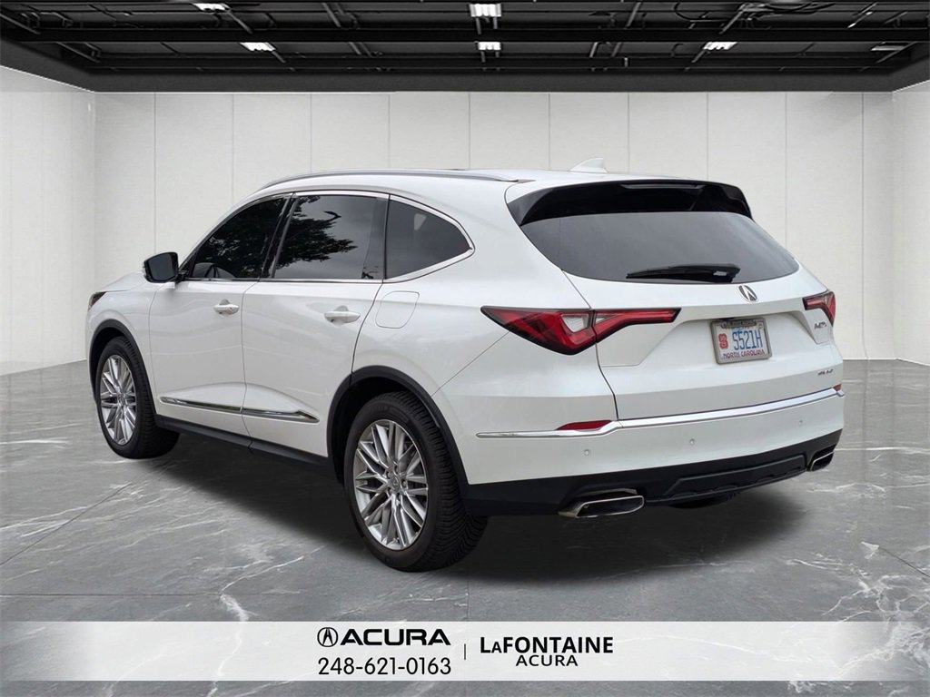 Used 2023 Acura MDX SH-AWD w/ Advance Package image 3