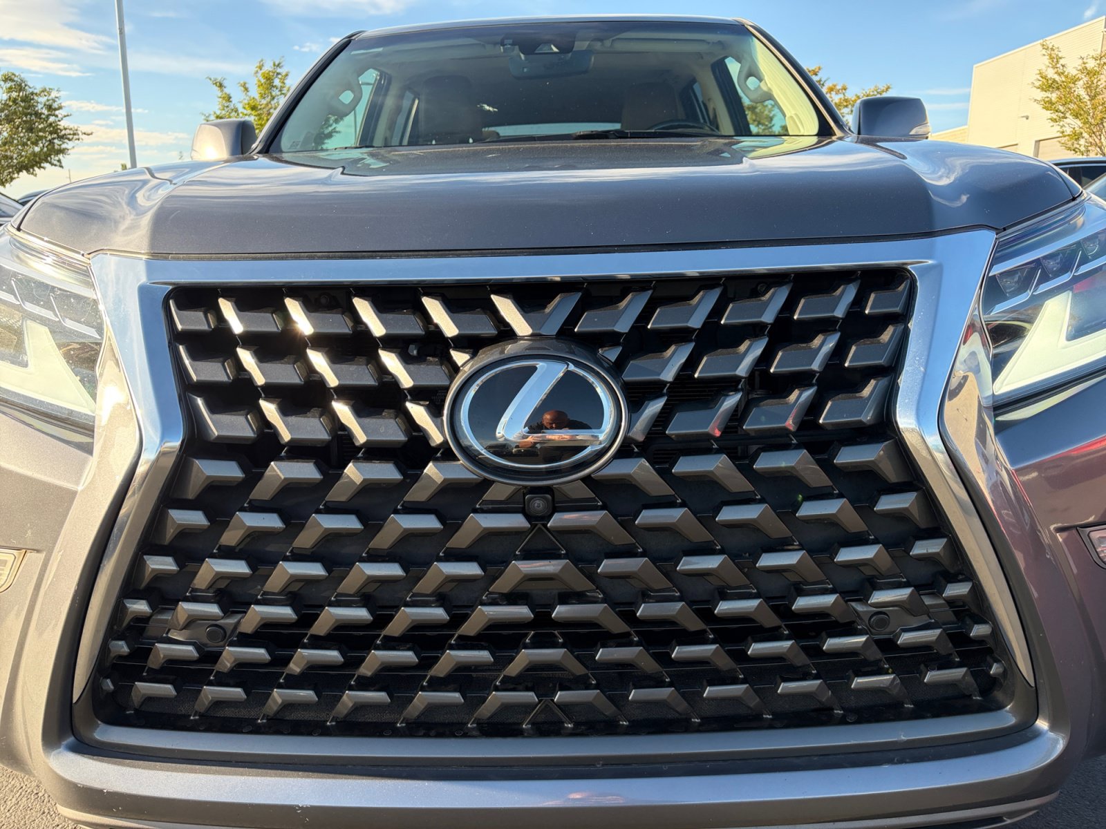Used 2020 Lexus GX 460 Luxury w/ Accessory Package AWD/4WD image 29