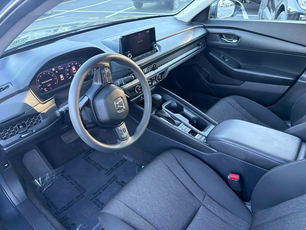 Used 2025 Honda Accord LX image 19