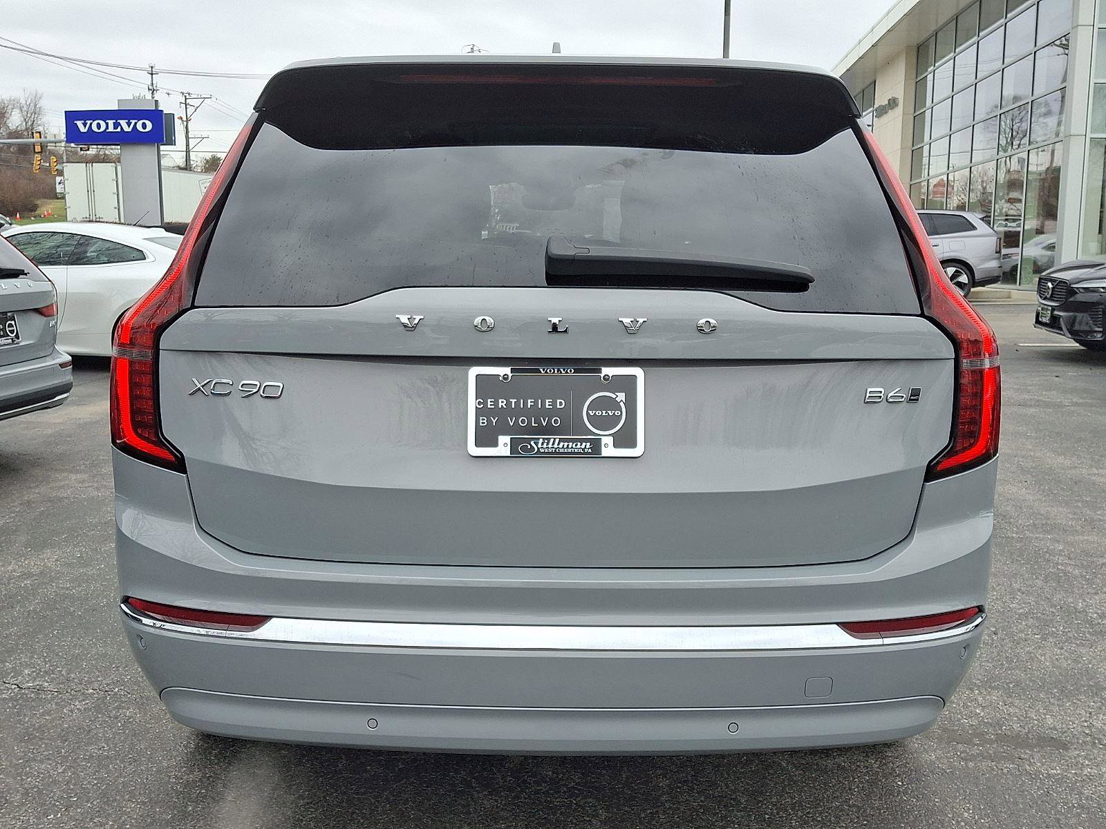 Certified 2025 Volvo XC90 B6 Plus image 5