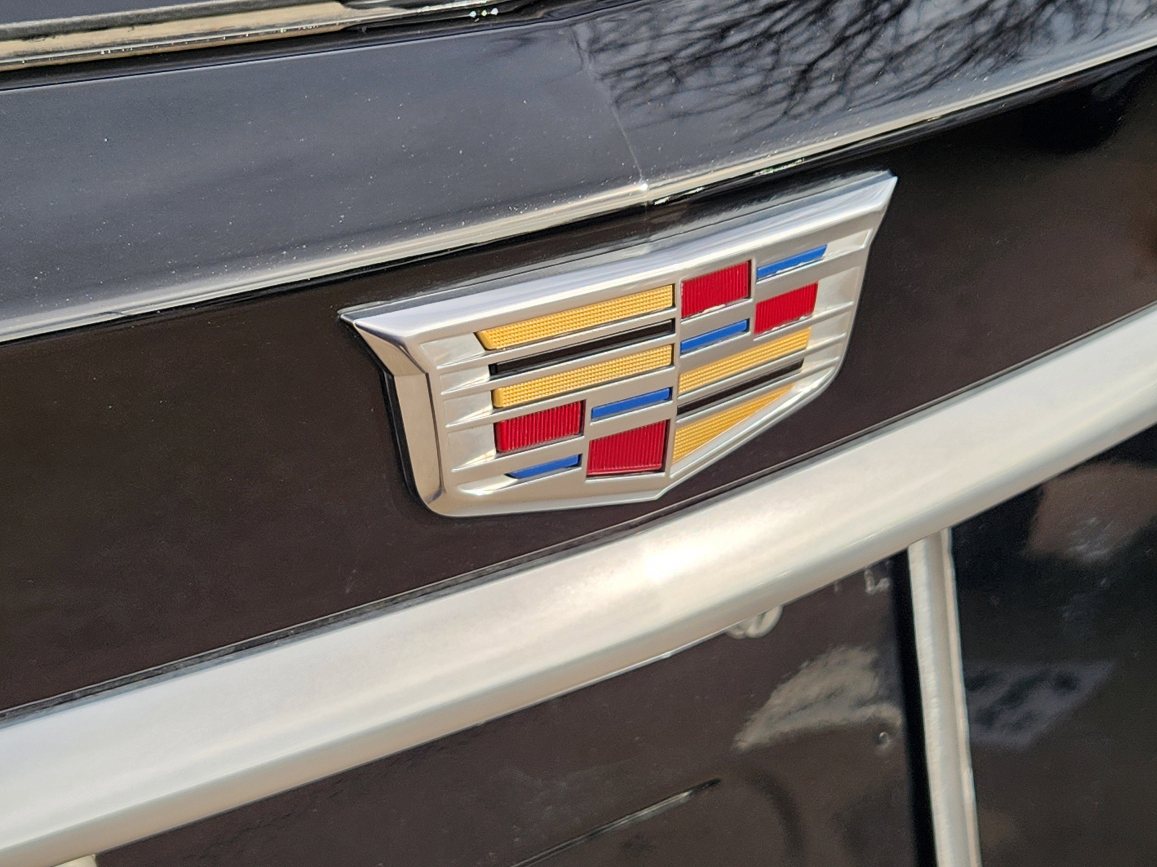 Used 2023 Cadillac XT6 Premium Luxury w/ Technology Package image 13