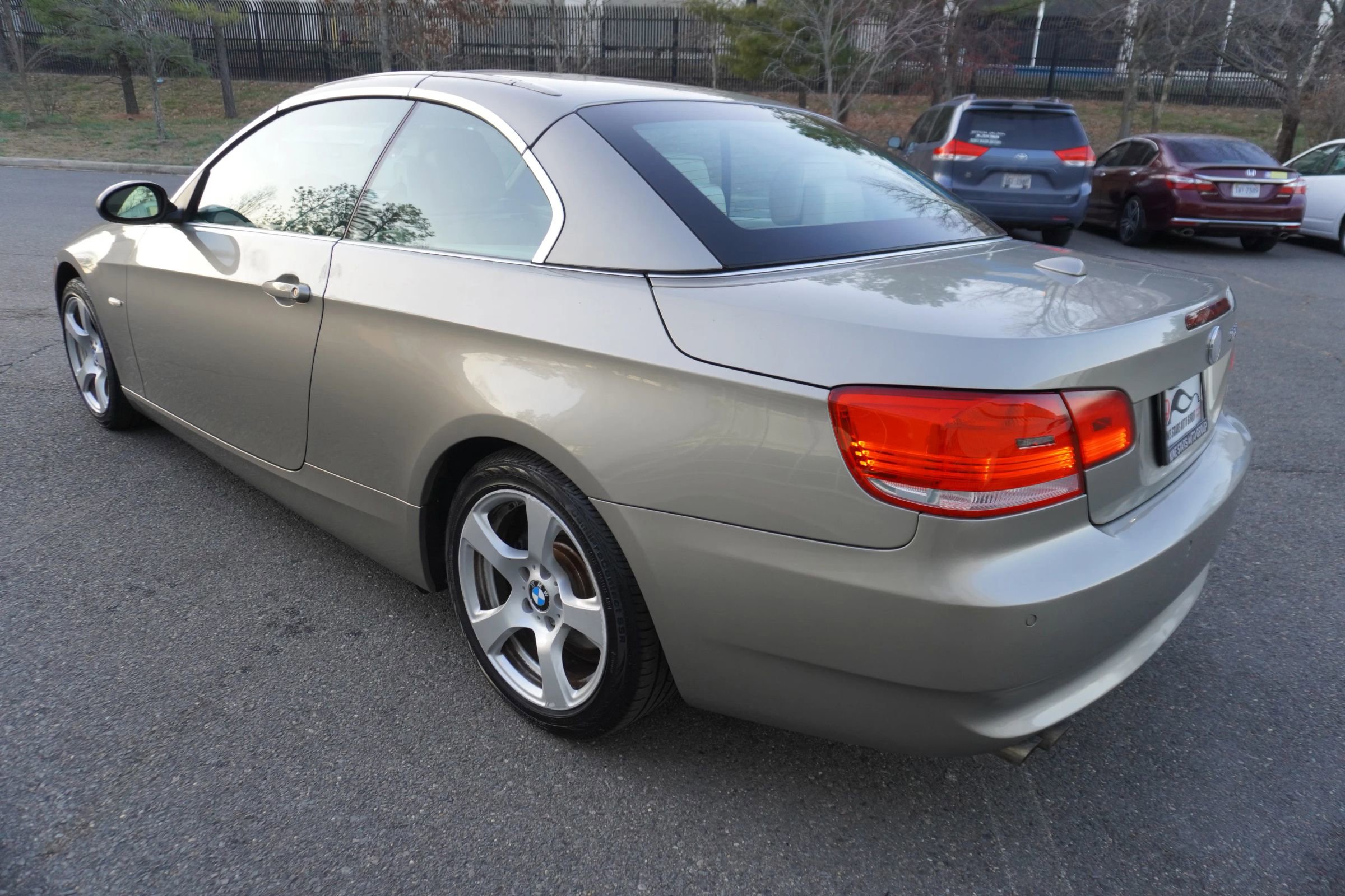 Used 2009 BMW 328i Convertible image 5