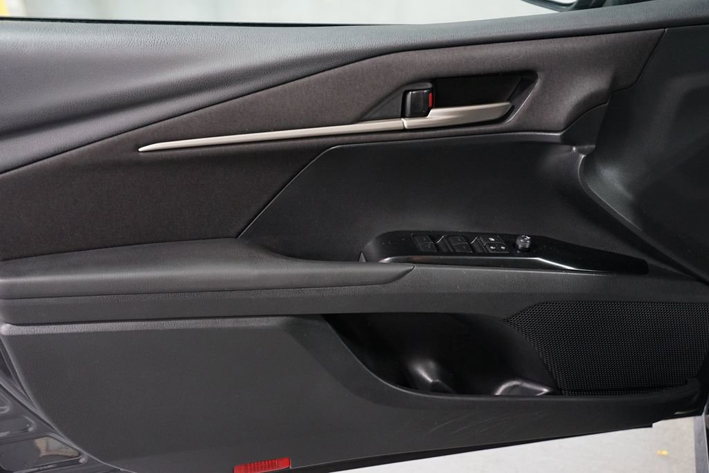 Certified 2025 Toyota Camry LE image 30