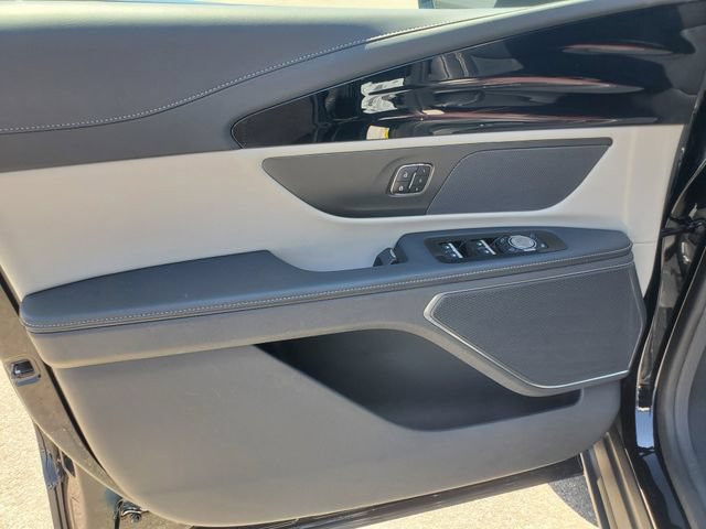 Certified 2024 Lincoln Nautilus Premier AWD/4WD image 9