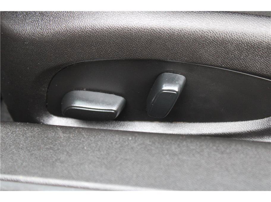 Used 2018 Chevrolet Camaro SS image 15