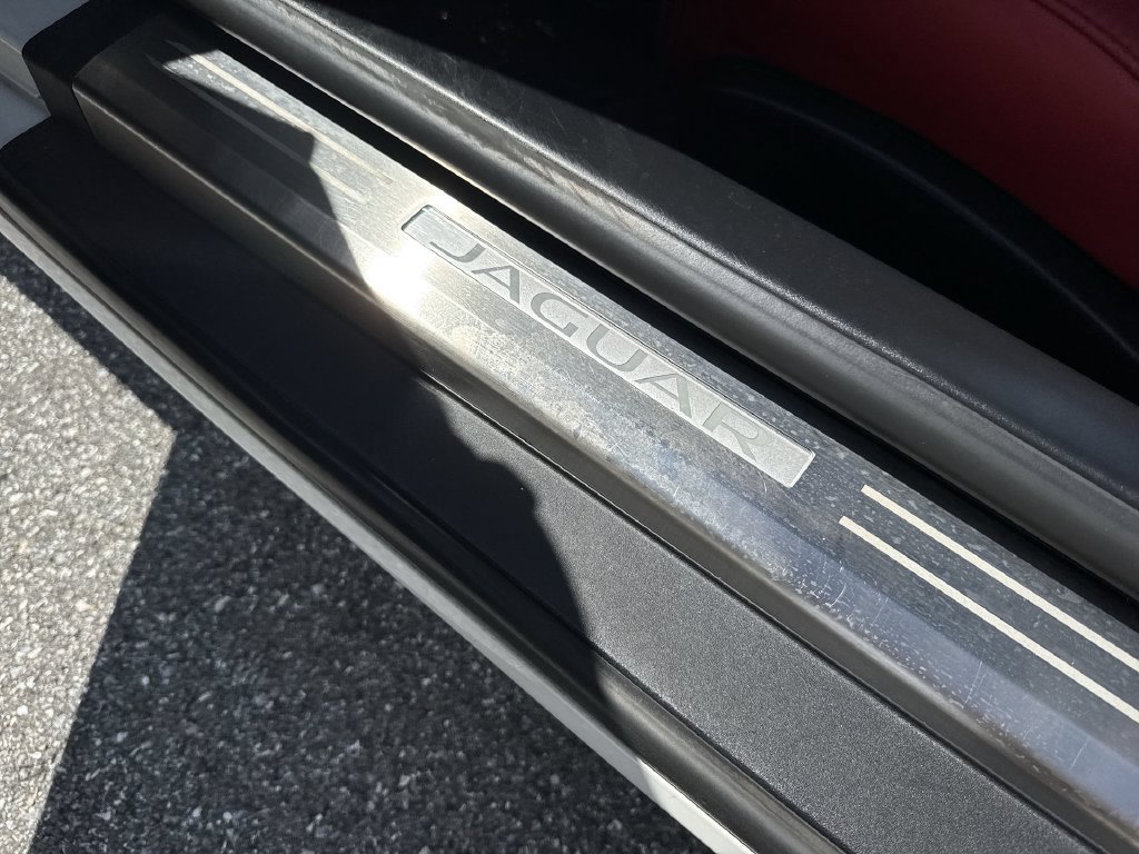 Used 2023 Jaguar F-TYPE Coupe RWD image 36