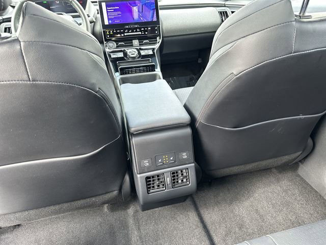 Used 2024 Subaru Solterra Touring w/ Touring Package image 25