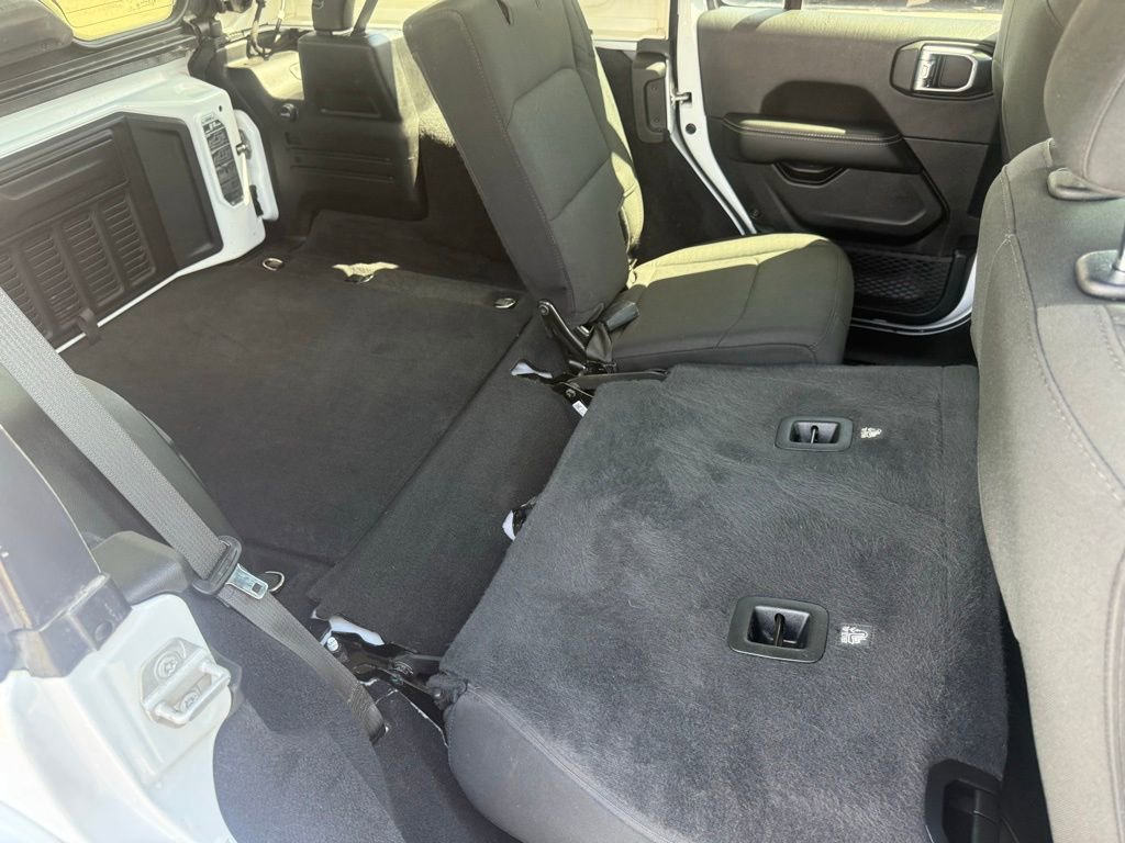Used 2021 Jeep Wrangler Unlimited Sahara AWD/4WD image 57