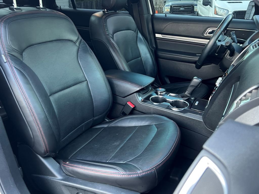 Used 2019 Ford Explorer Sport w/ Ford Safe & Smart Package image 15
