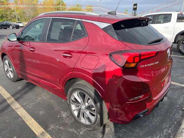 Used 2023 Buick Encore GX Select w/ Sport Touring Package FWD image 3